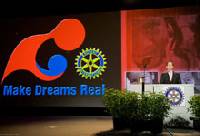 Lee invita i Rotariani a 'trasformare i sogni in realt' per i bambini del mondo' [14-01-2008]